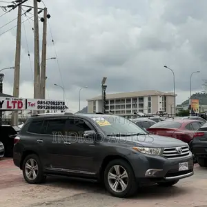 Toyota Highlander 2013 Gray