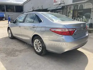 Toyota Camry 2017 Silver