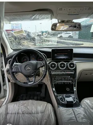 Mercedes-Benz GLC-Class 2018 White