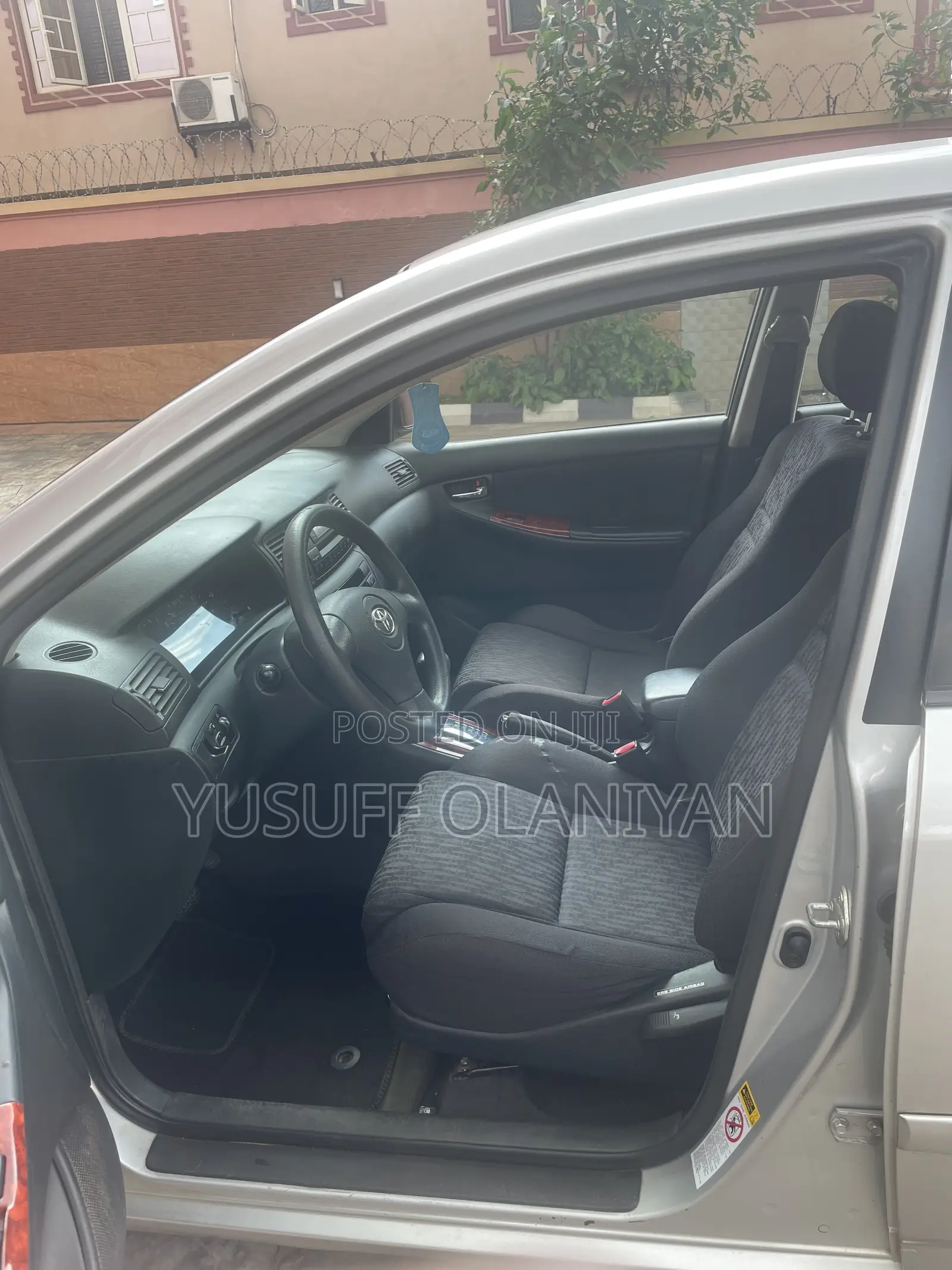 Toyota Corolla Sedan 2004 Silver