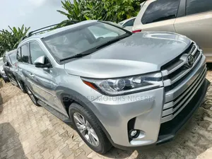 Toyota Highlander 2016 Silver