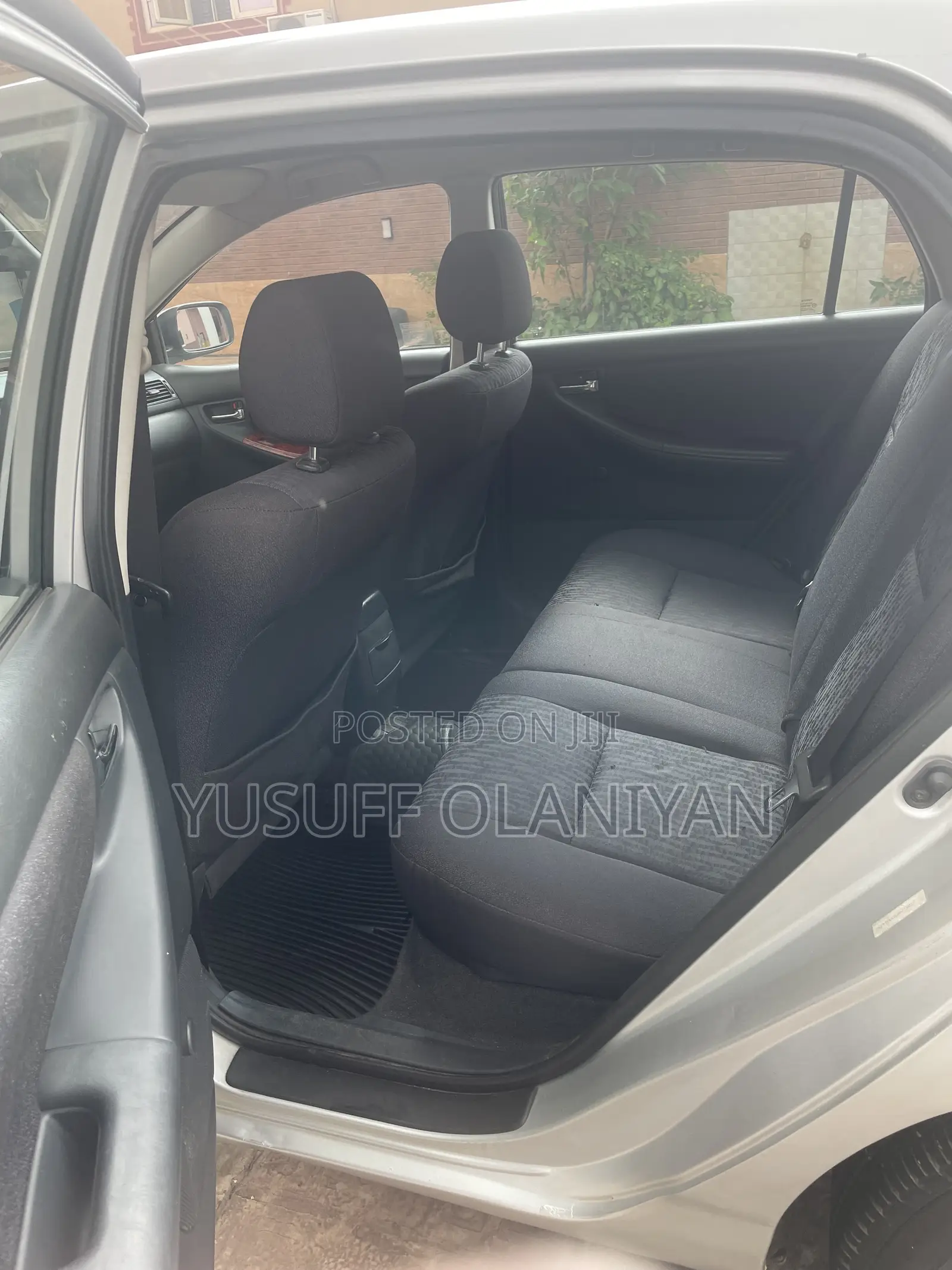 Toyota Corolla Sedan 2004 Silver