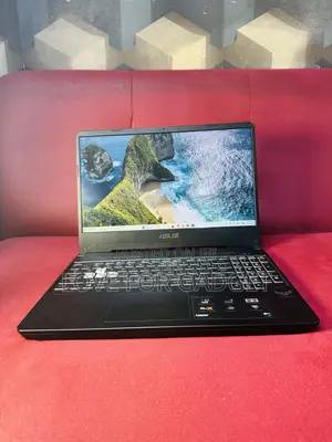 Laptop Asus TUF Gaming F15 16GB AMD Ryzen 7 SSD 1T