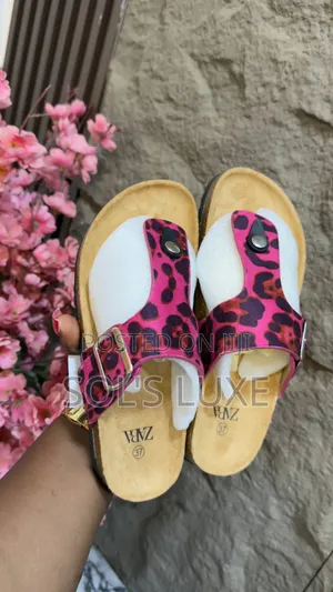 Zara Slides