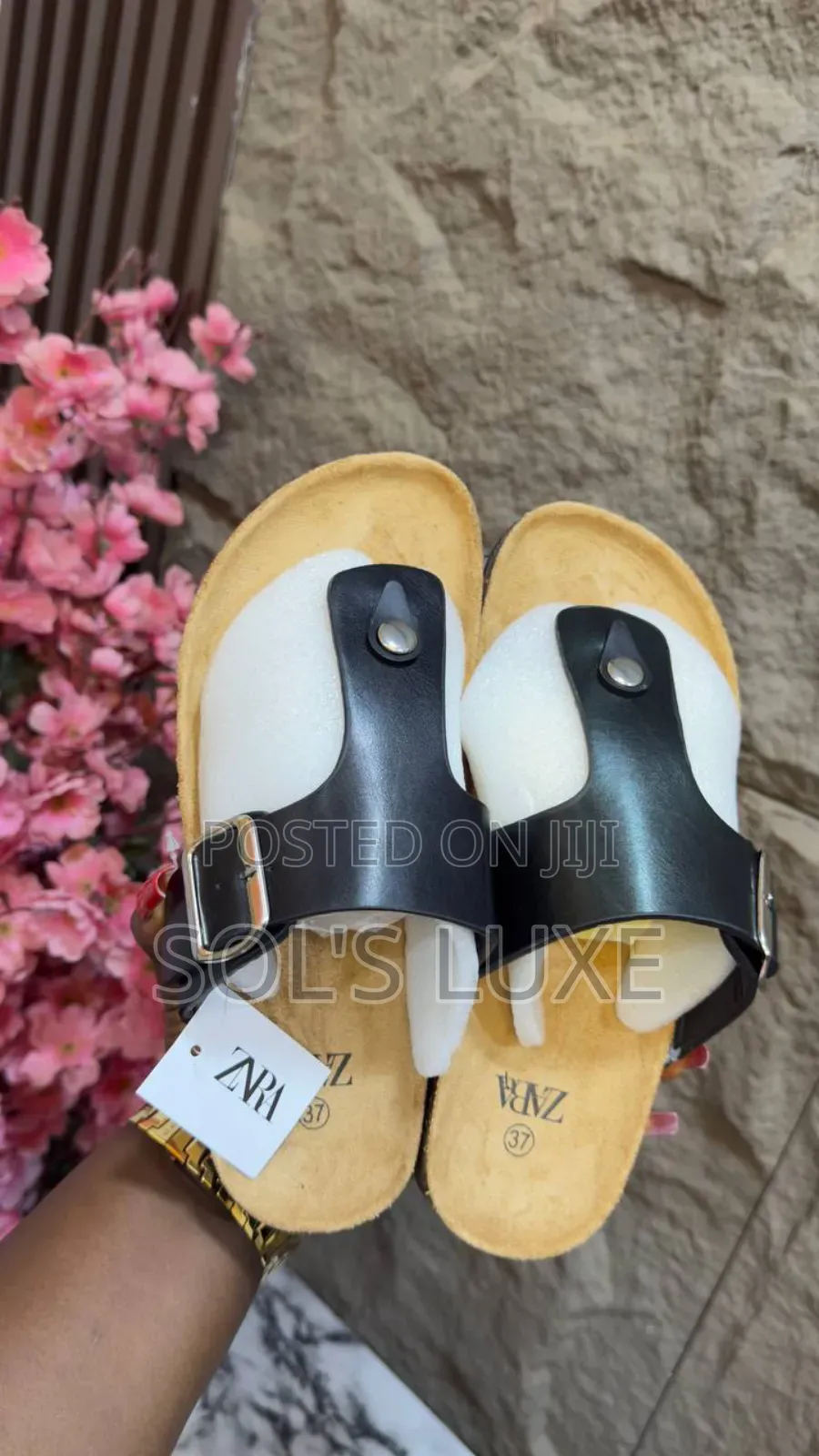 Zara Slides