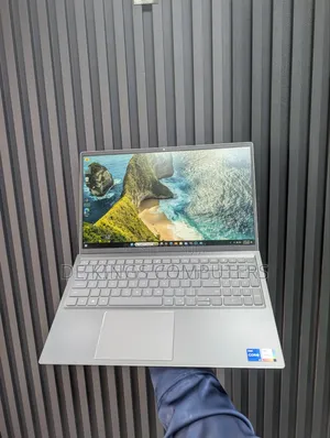 Laptop Dell Inspiron 15 5510 16GB Intel Core i5 SSD 256GB