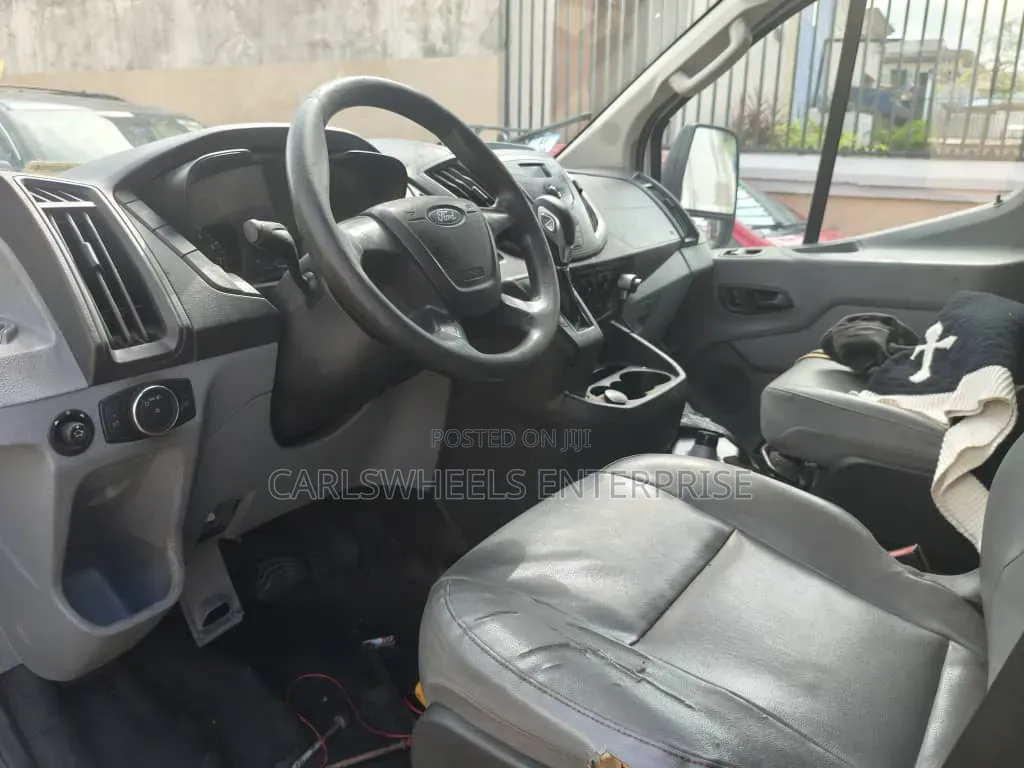 Ford Transit 2018 White