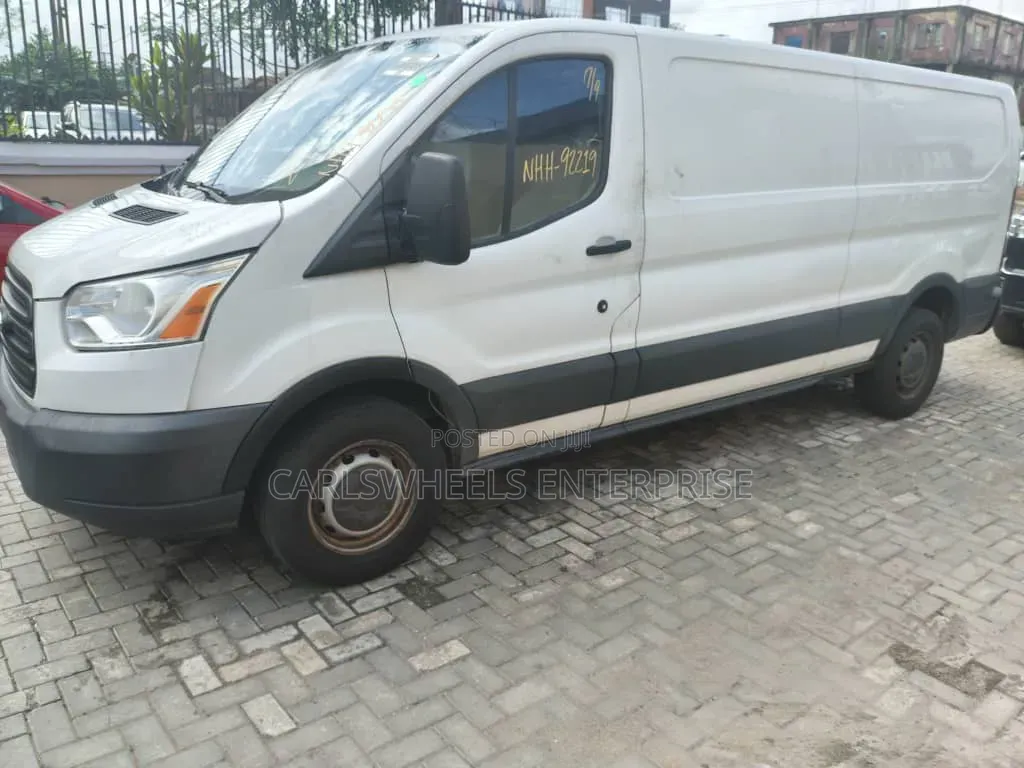 Ford Transit 2018 White