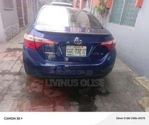 Toyota Corolla L 4dr Sedan (1.8L 4cyl Manual) 2016 Blue