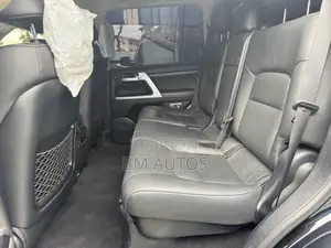 Toyota Land Cruiser 5.7 V8 VXR 2020 Black