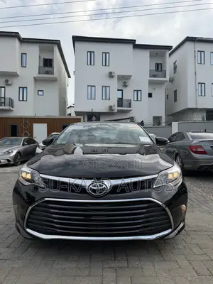 Toyota Avalon XLE Premium Sedan FWD (3.5L 6cyl 6A) 2017 Black