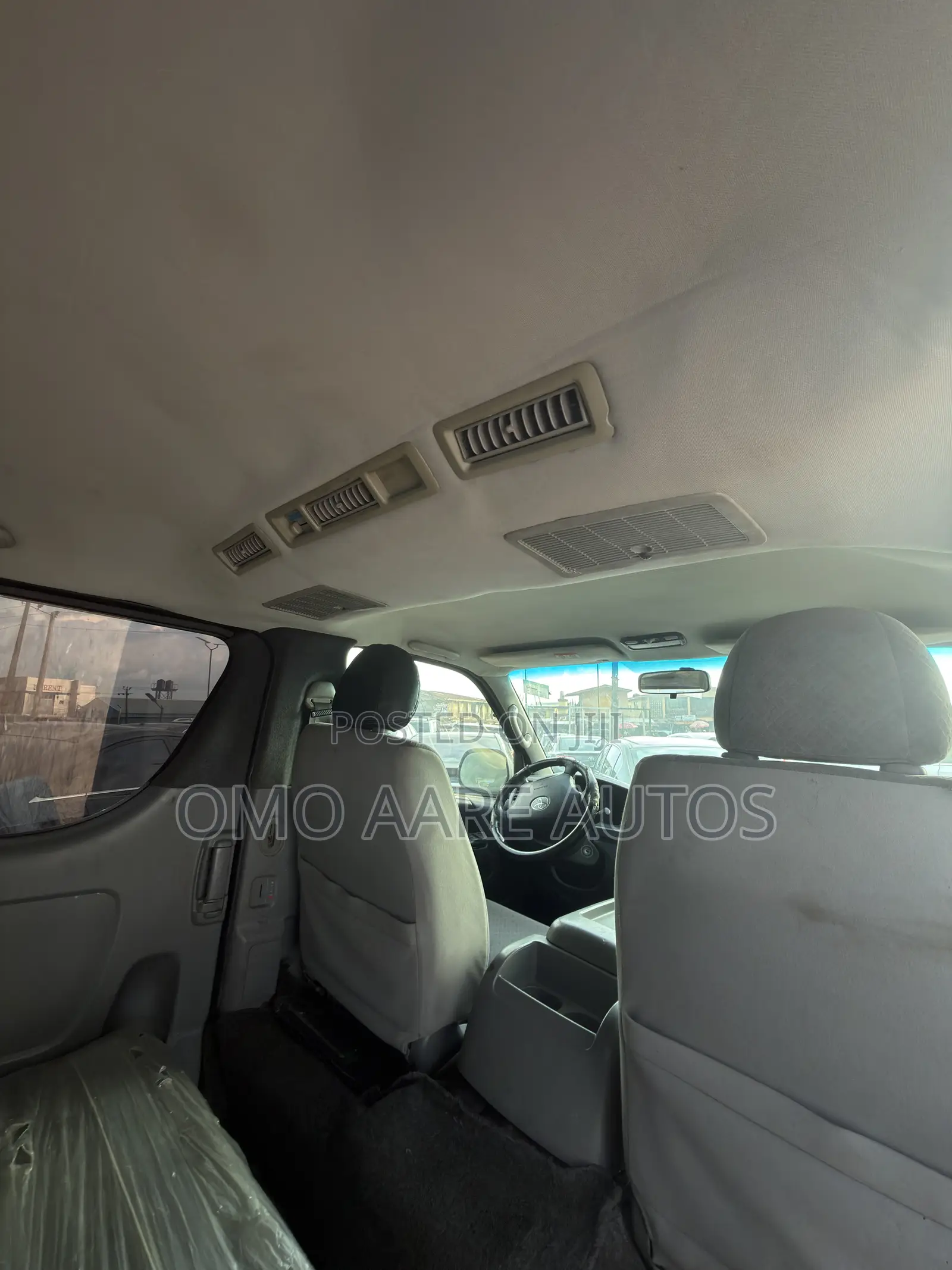 Toyota HiAce 2010 Grey