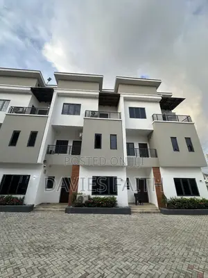 4bdrm Townhouse/Terrace in Jahi for sale