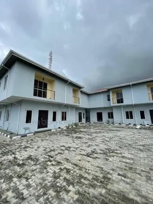 4bdrm Duplex in U3 Estate, Lekki Phase 1 for rent