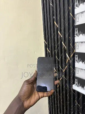 New Apple iPhone 11 64 GB Black