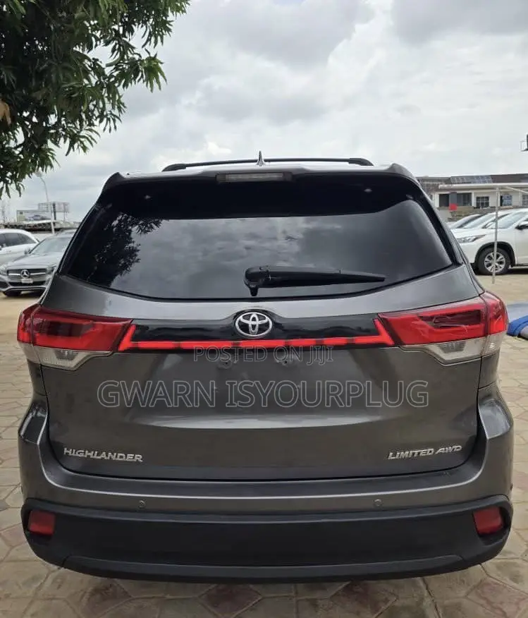 Toyota Highlander 2016 Gray