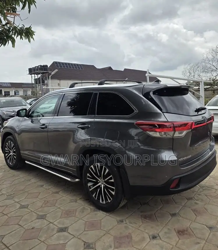 Toyota Highlander 2016 Gray