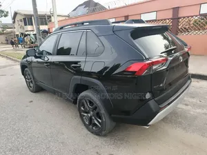 Toyota RAV4 2022 Black