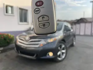 Toyota Venza AWD 2012 Gray