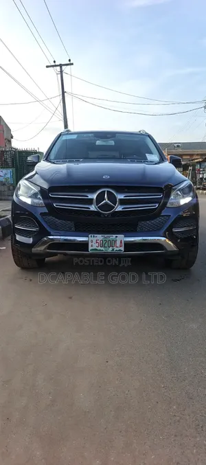 Mercedes-Benz GLE-Class 2017 Blue