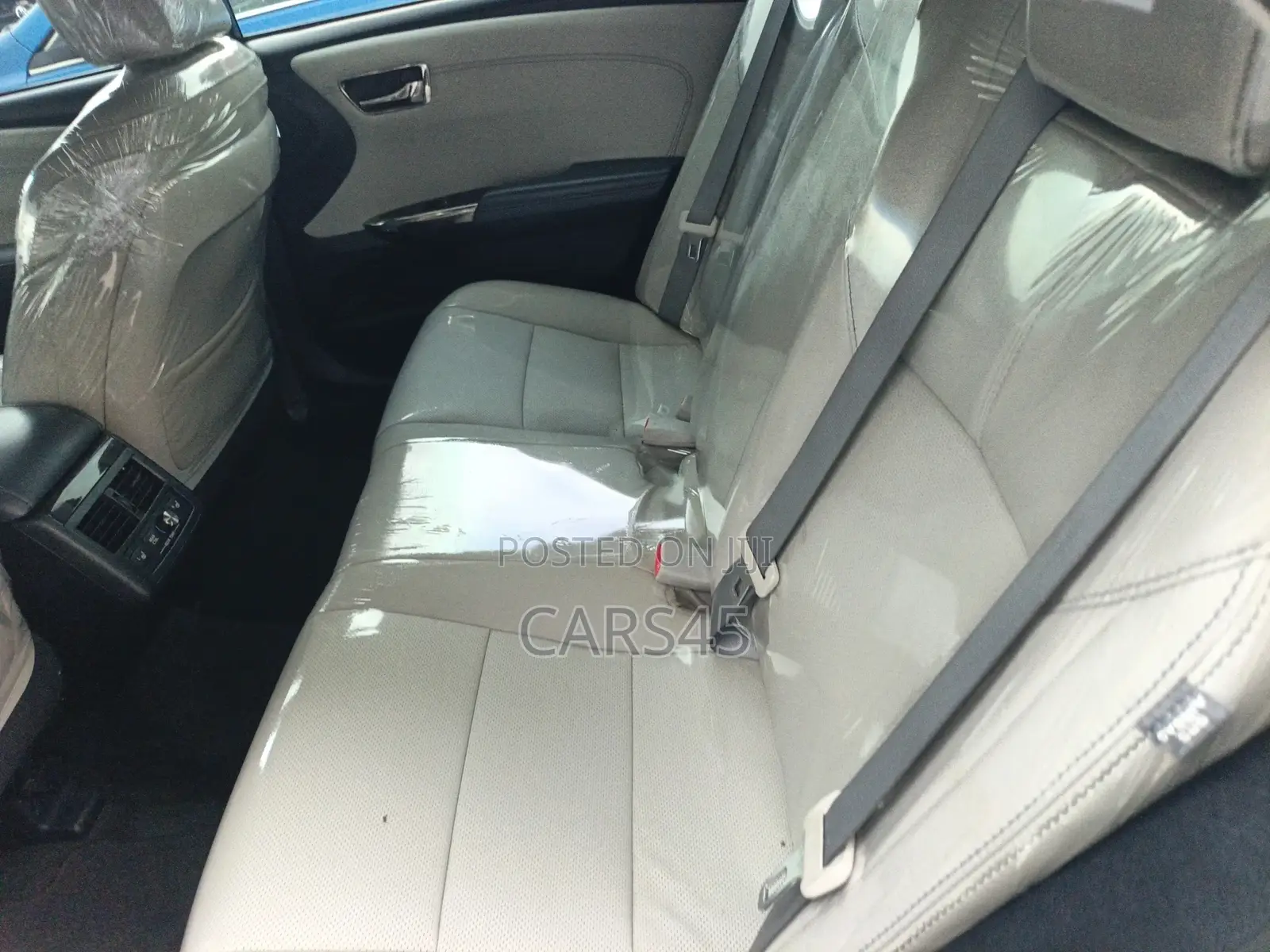Toyota Avalon 2013 White