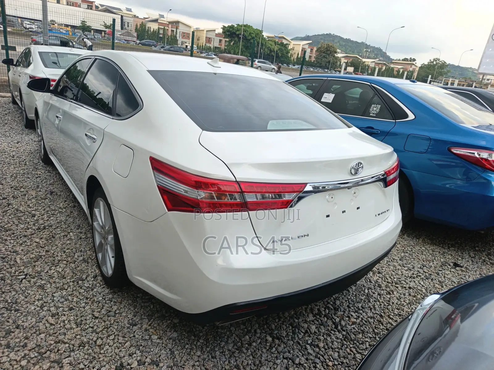 Toyota Avalon 2013 White