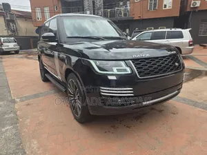 Land Rover Range Rover Vogue 2022 Black
