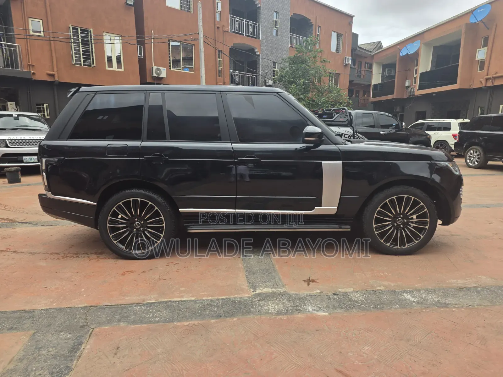 Land Rover Range Rover Vogue 2022 Black