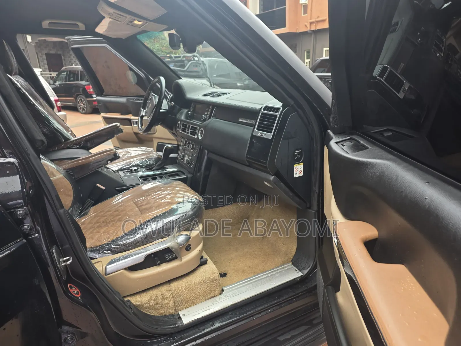 Land Rover Range Rover Vogue 2022 Black