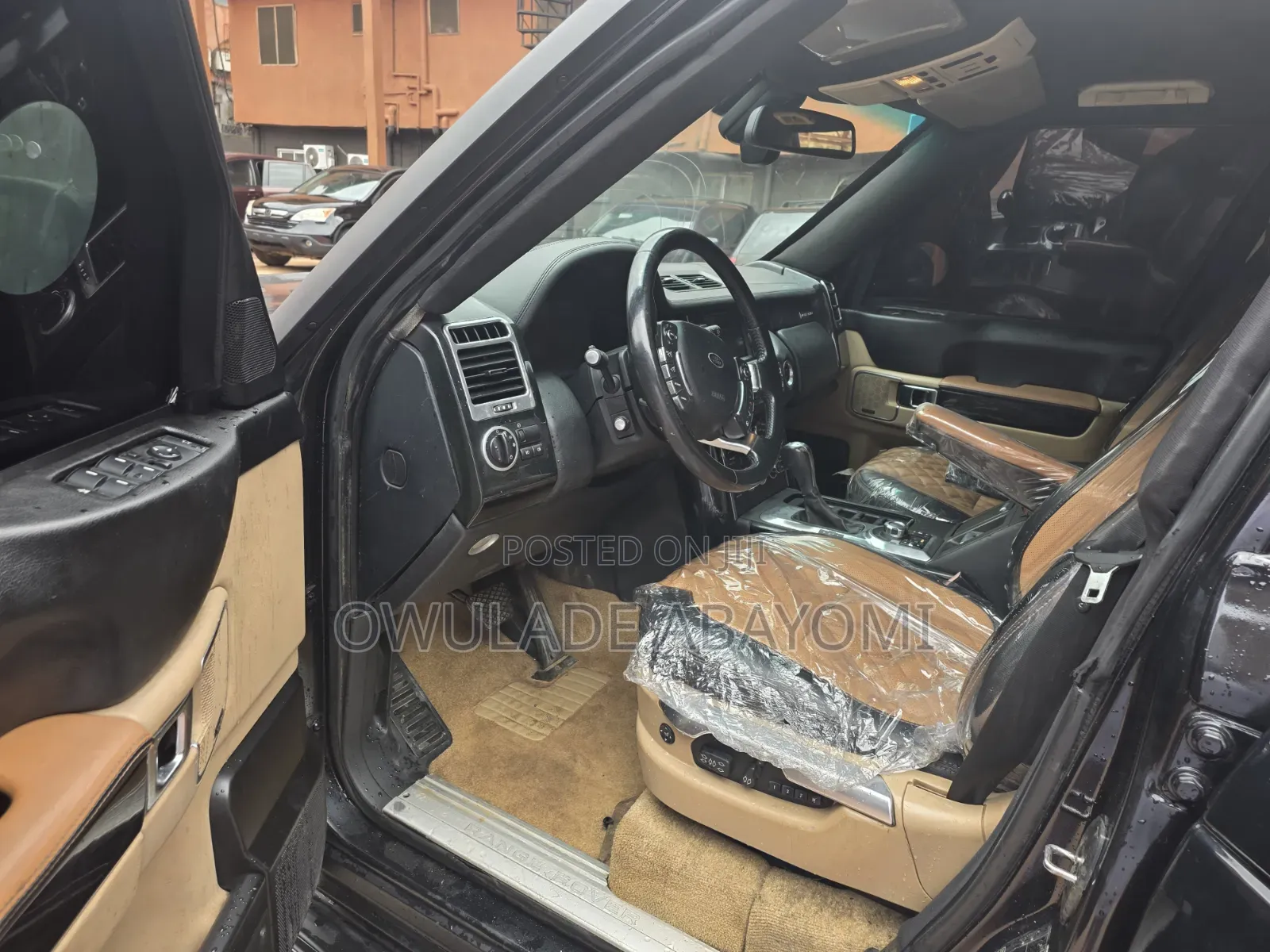 Land Rover Range Rover Vogue 2022 Black