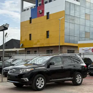 Toyota Highlander 2013 Black