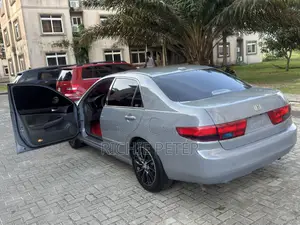 Honda Accord Automatic 2005 Gray