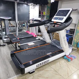 6HP Gym Treadmill 180kg Capacity 0-20km/H Incline