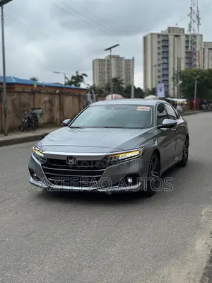 Honda Accord Touring 2.0T 2022 Silver