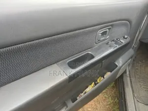 Nissan Frontier Automatic 2005 Silver