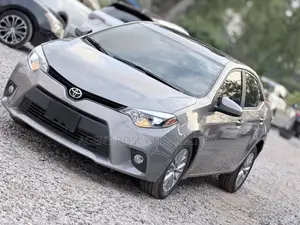 Toyota Corolla LE Premium 4dr Sedan (1.8L 4cyl CVT) 2015 Gray