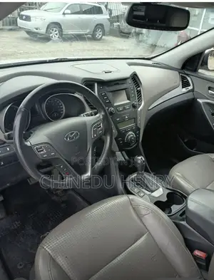 Hyundai Santa Fe 2013 White