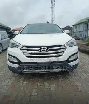 Hyundai Santa Fe 2013 White