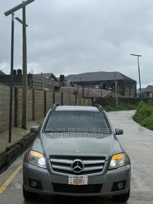 Mercedes-Benz GLK-Class 2012 Gray