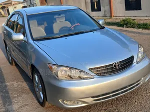 Toyota Camry 2004 Silver