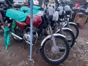 New Bajaj Boxer 2026 Red