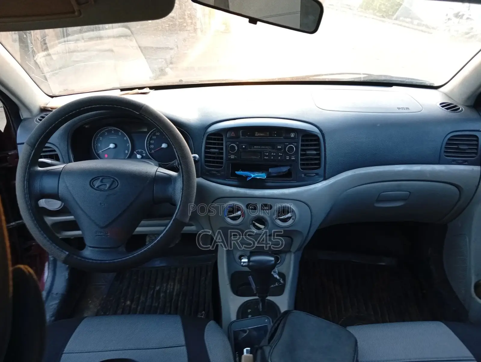 Hyundai Accent SE Automatic 2010 Red