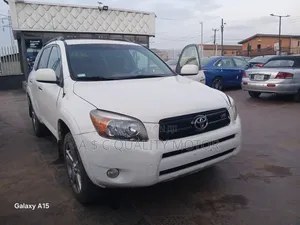 Toyota RAV4 2006 White