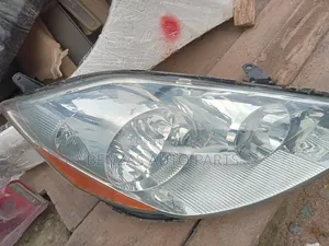 Toyota Sienna Headlight Replacement