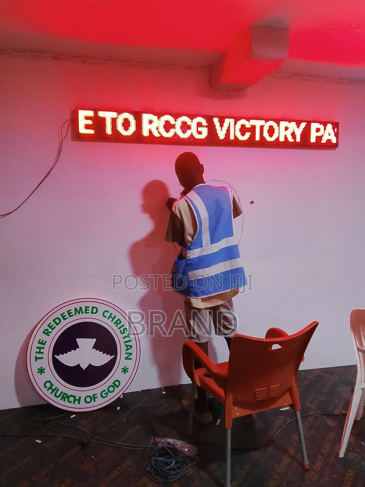 Display Light and Signage Logo