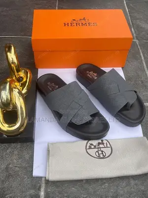 Hermès Textured Cross-Strap Sandals in Grey