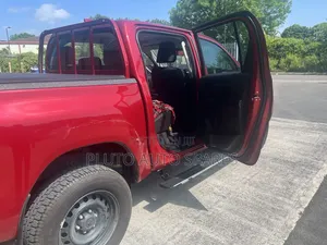 Automatic (Electric) Side Step for 2025 Hilux GR