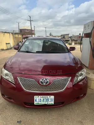 Toyota Camry LE 4dr Sedan (2.4L 4cyl 5A) 2008 Red