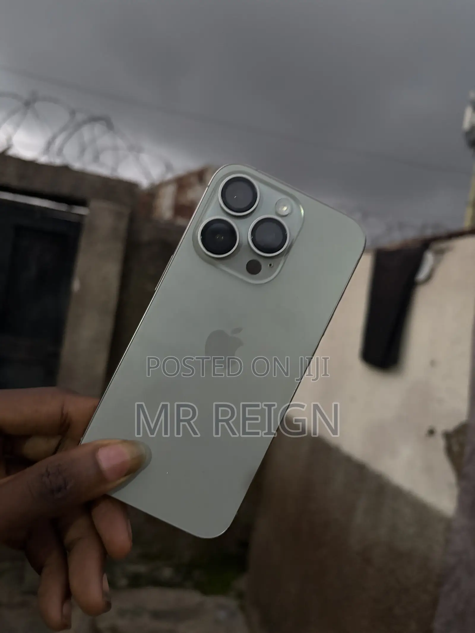 Apple iPhone 15 Pro 128 GB Bronze