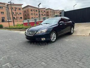 Lexus ES 350 2010 Blue